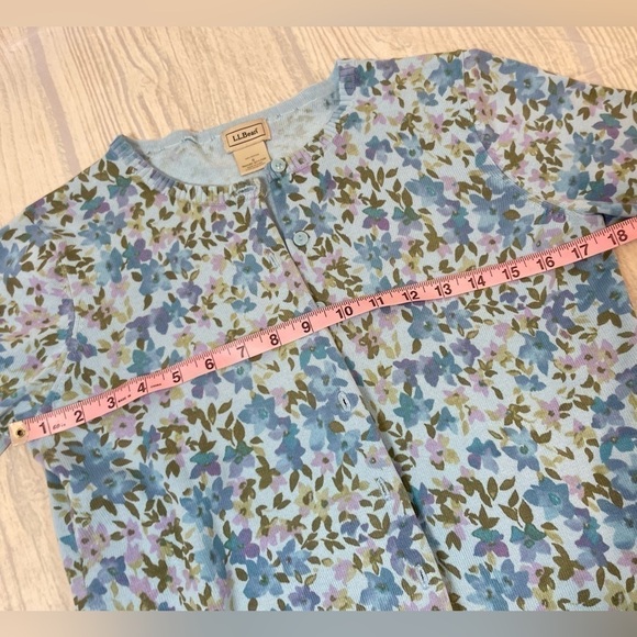 L.L. Bean 100% Cotton Blue Purple Floral classic Button Cardigan sweater top - Picture 7 of 16